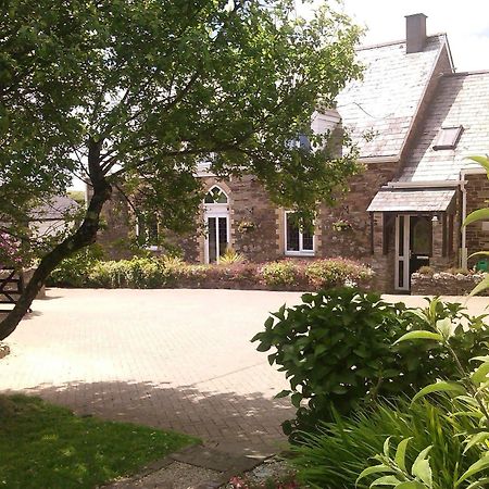 The Old Chapel B&B Лосуитиел Екстериор снимка